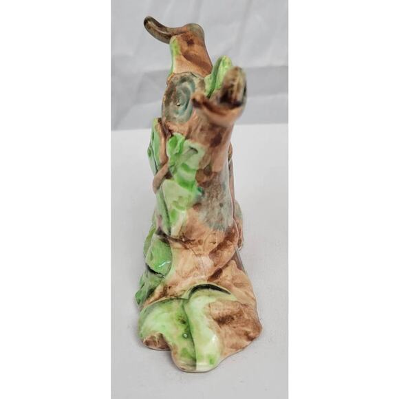 Vintage Japan Salt & Pepper Shakers Ceramic Tree with Large Green Leaves - Picture 4 of 5